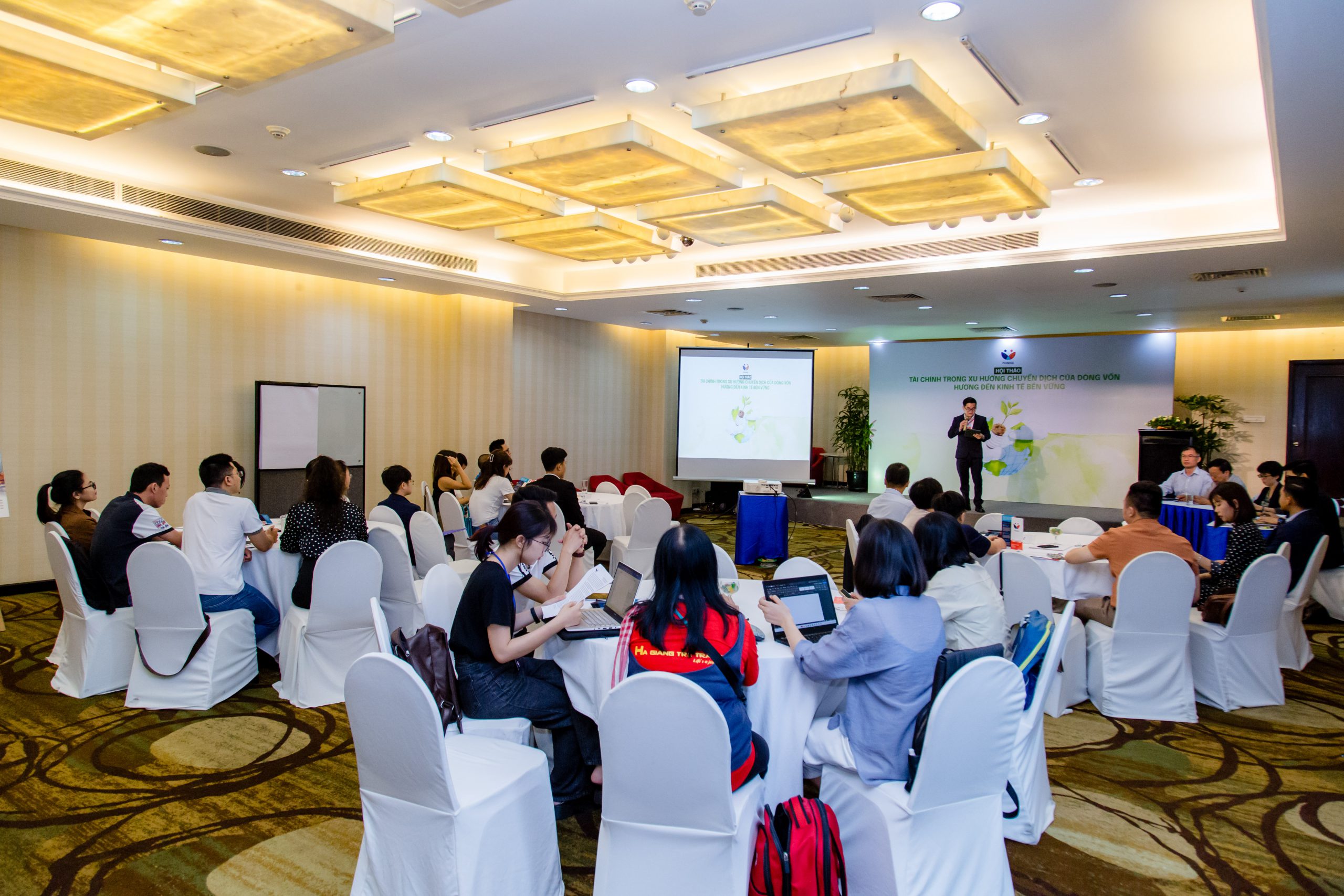 HỘI THẢO TÀI CHÍNH HƯỚNG ĐẾN KINH TẾ BỀN VỮNG